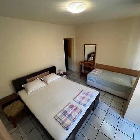 Hotel Dvete Brezi Burgas City Exterior foto